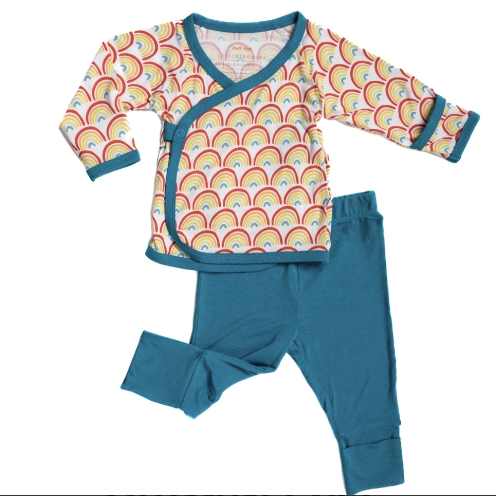 NWT Little sleepies limited edition Primary Rainbows Crossover Set 0-3mo